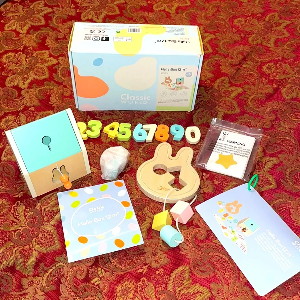 Classic world Hello box 12 months